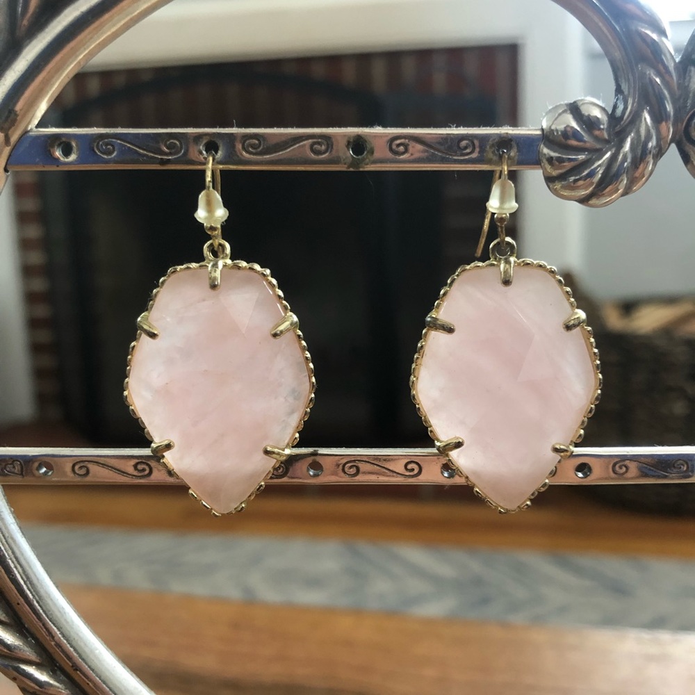 Kendra Scott rose quartz/gold Corley earrings